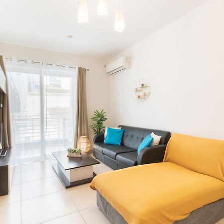 2 Bedroom In Central St Julians Prime Location In Paceville Apt 3 By Vaganza Saint Julian's 외부 사진