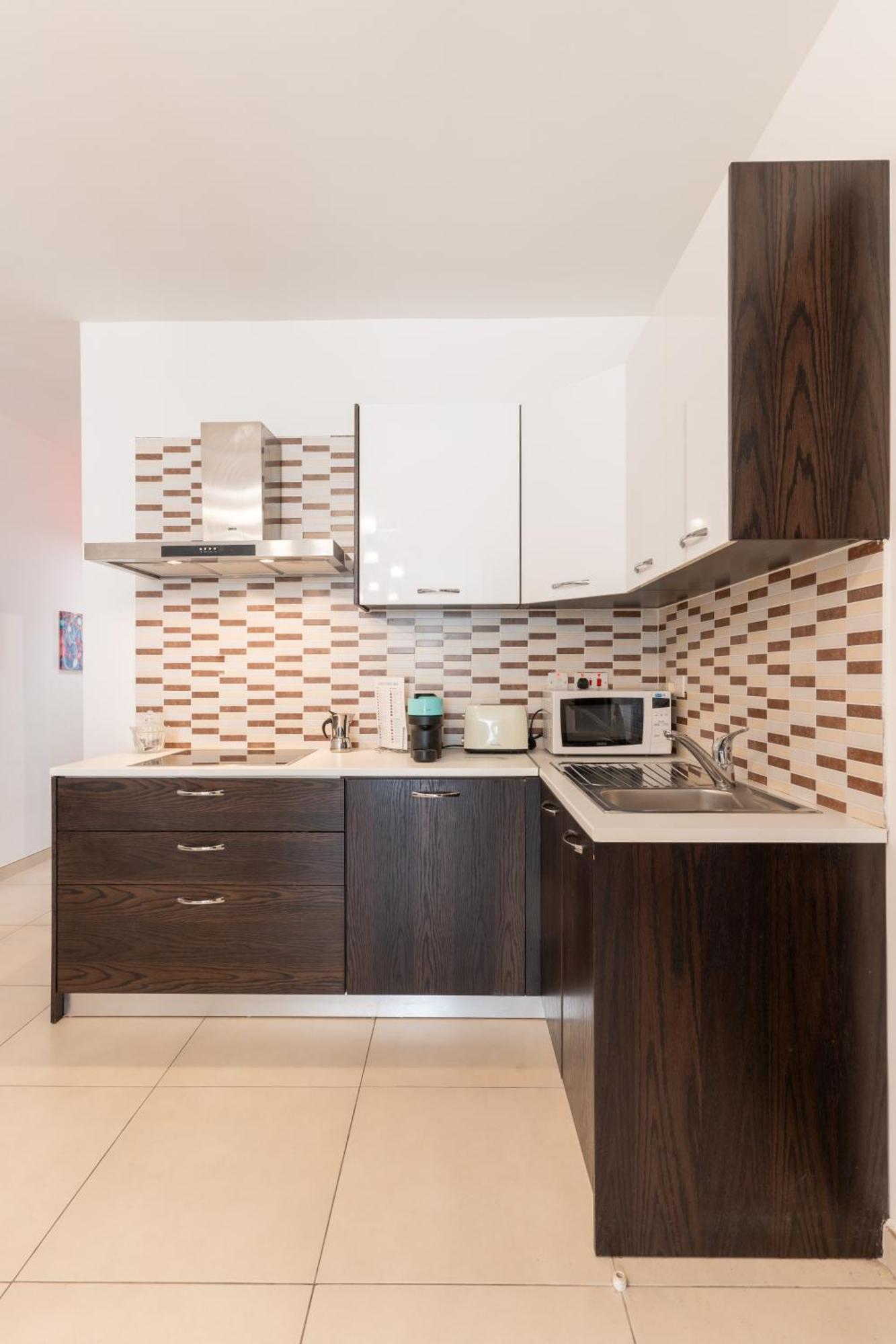 2 Bedroom In Central St Julians Prime Location In Paceville Apt 3 By Vaganza Saint Julian's 외부 사진