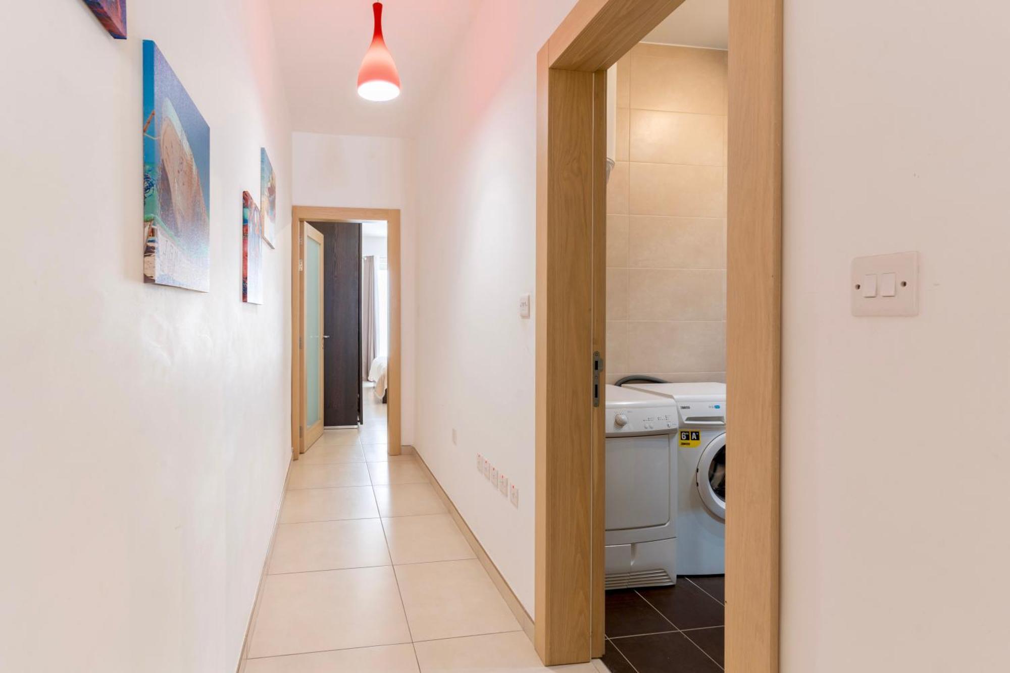 2 Bedroom In Central St Julians Prime Location In Paceville Apt 3 By Vaganza Saint Julian's 외부 사진