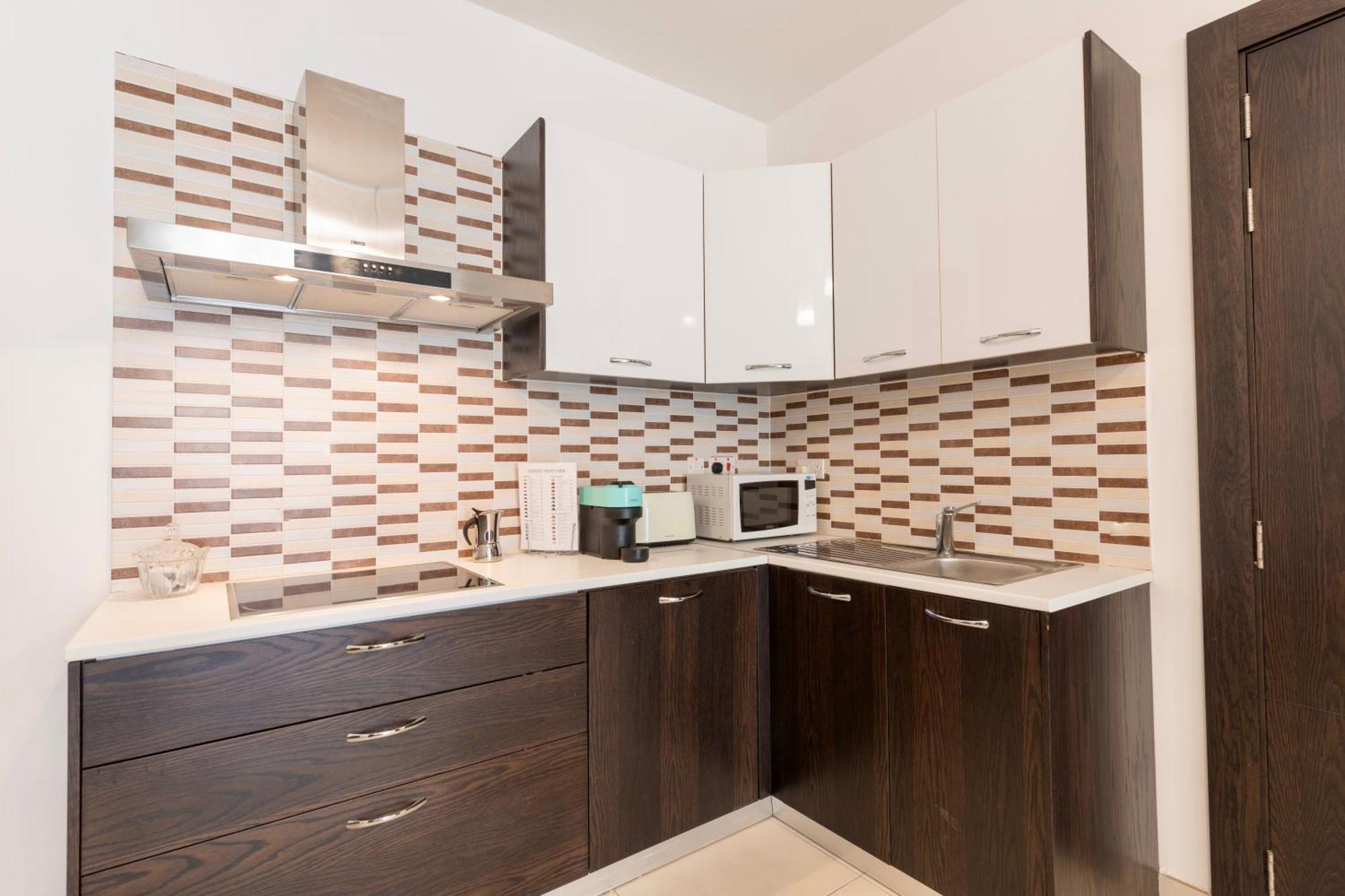 2 Bedroom In Central St Julians Prime Location In Paceville Apt 3 By Vaganza Saint Julian's 외부 사진