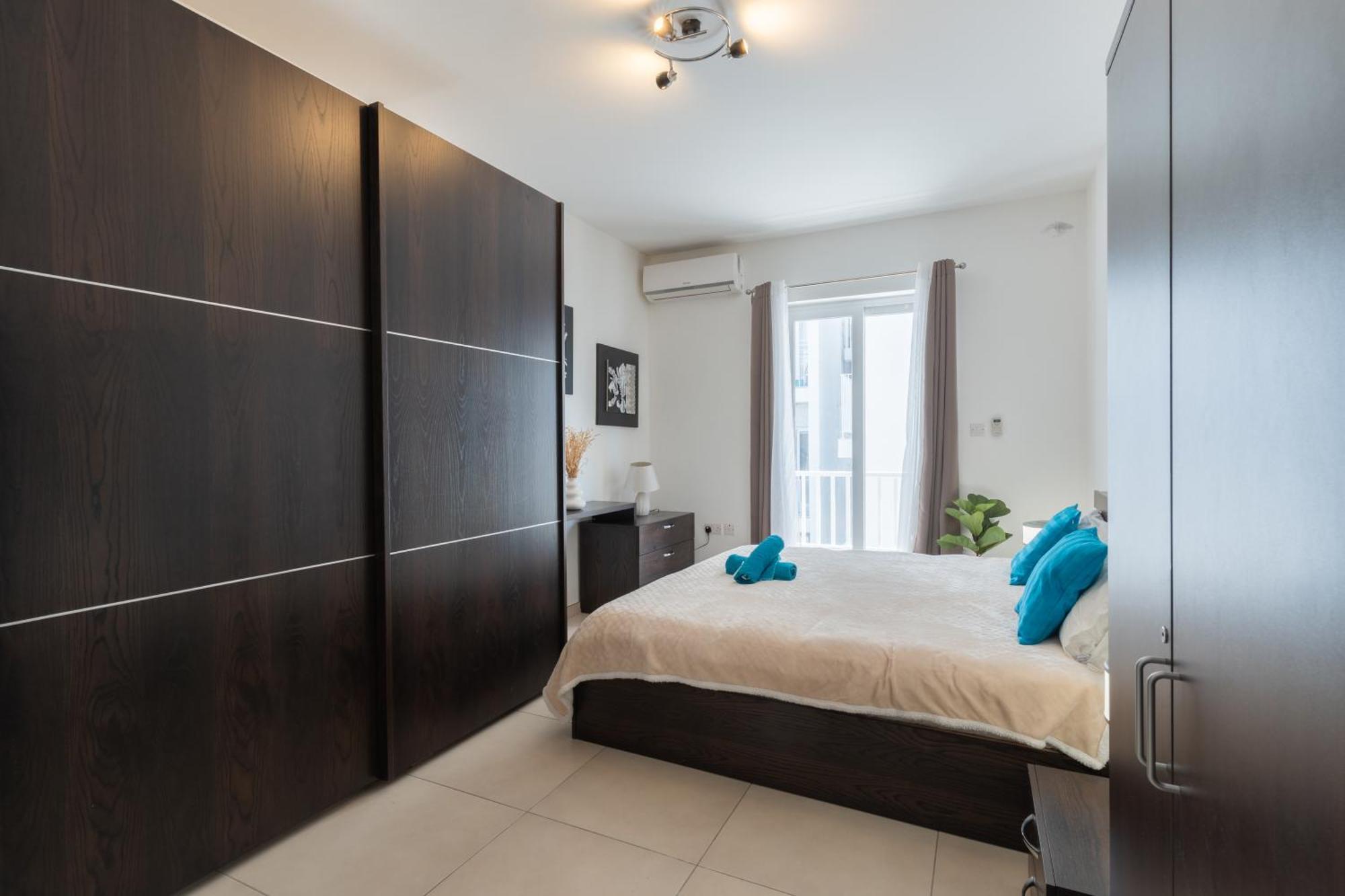 2 Bedroom In Central St Julians Prime Location In Paceville Apt 3 By Vaganza Saint Julian's 외부 사진